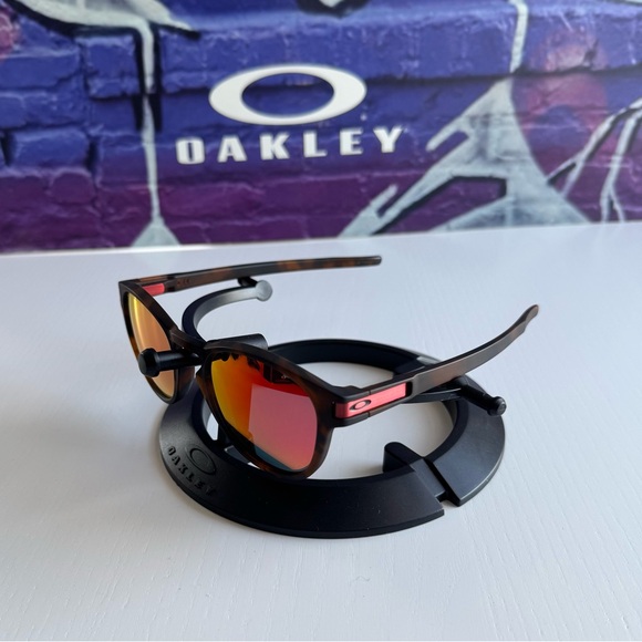 Oakley Latch Sunglasses - Picture 3 of 3